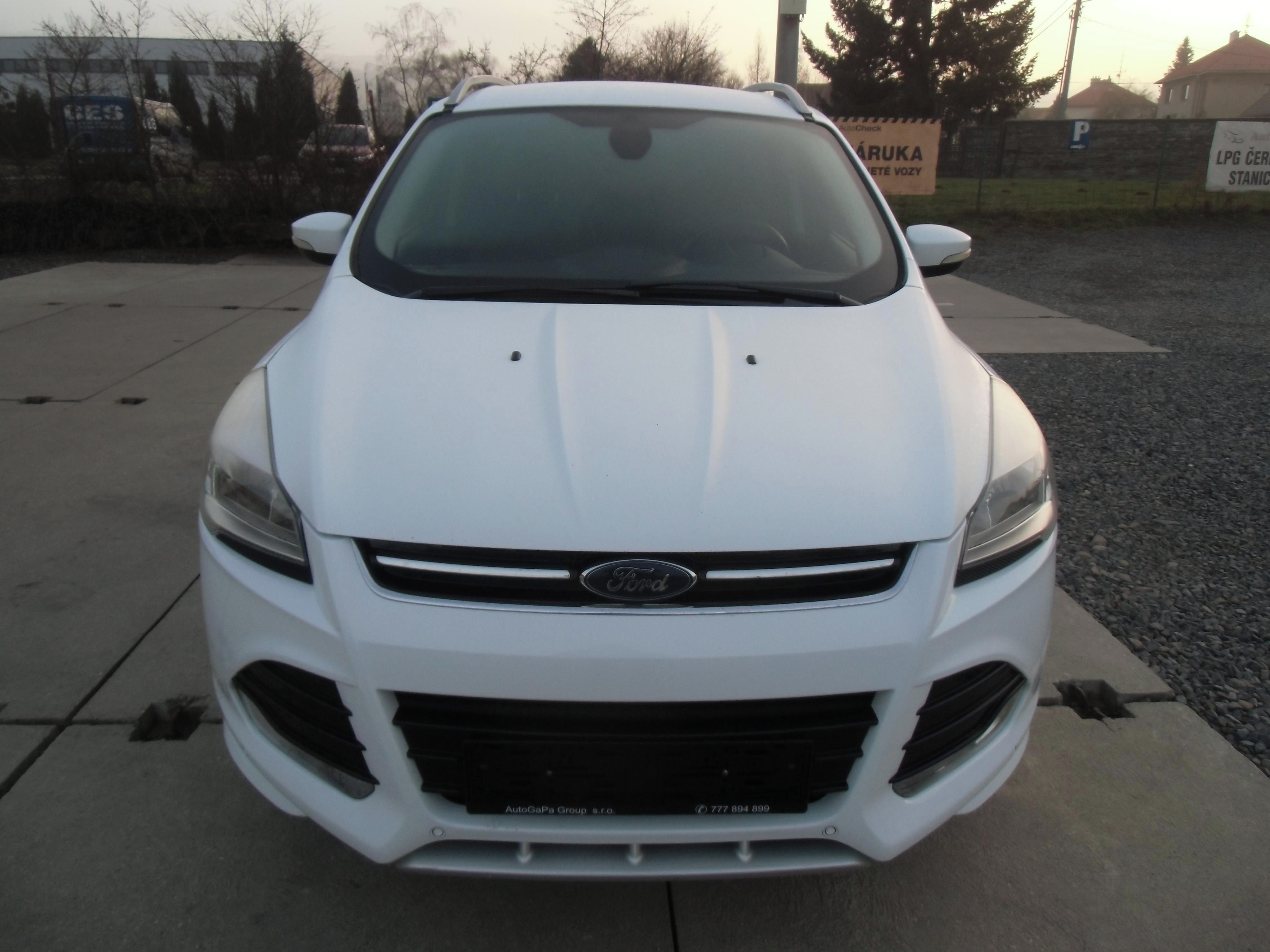 Ford Kuga, 2.0 TDCi 132KW 4x4 , TITANIUM - fotka 2