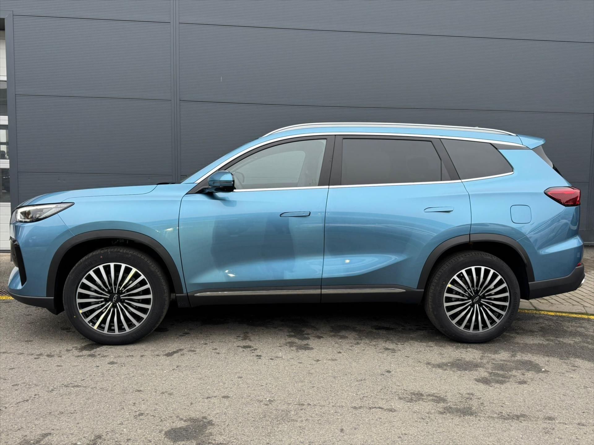 Chery Tiggo 8, 1,6 - fotka 3