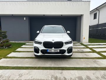 X5M50d