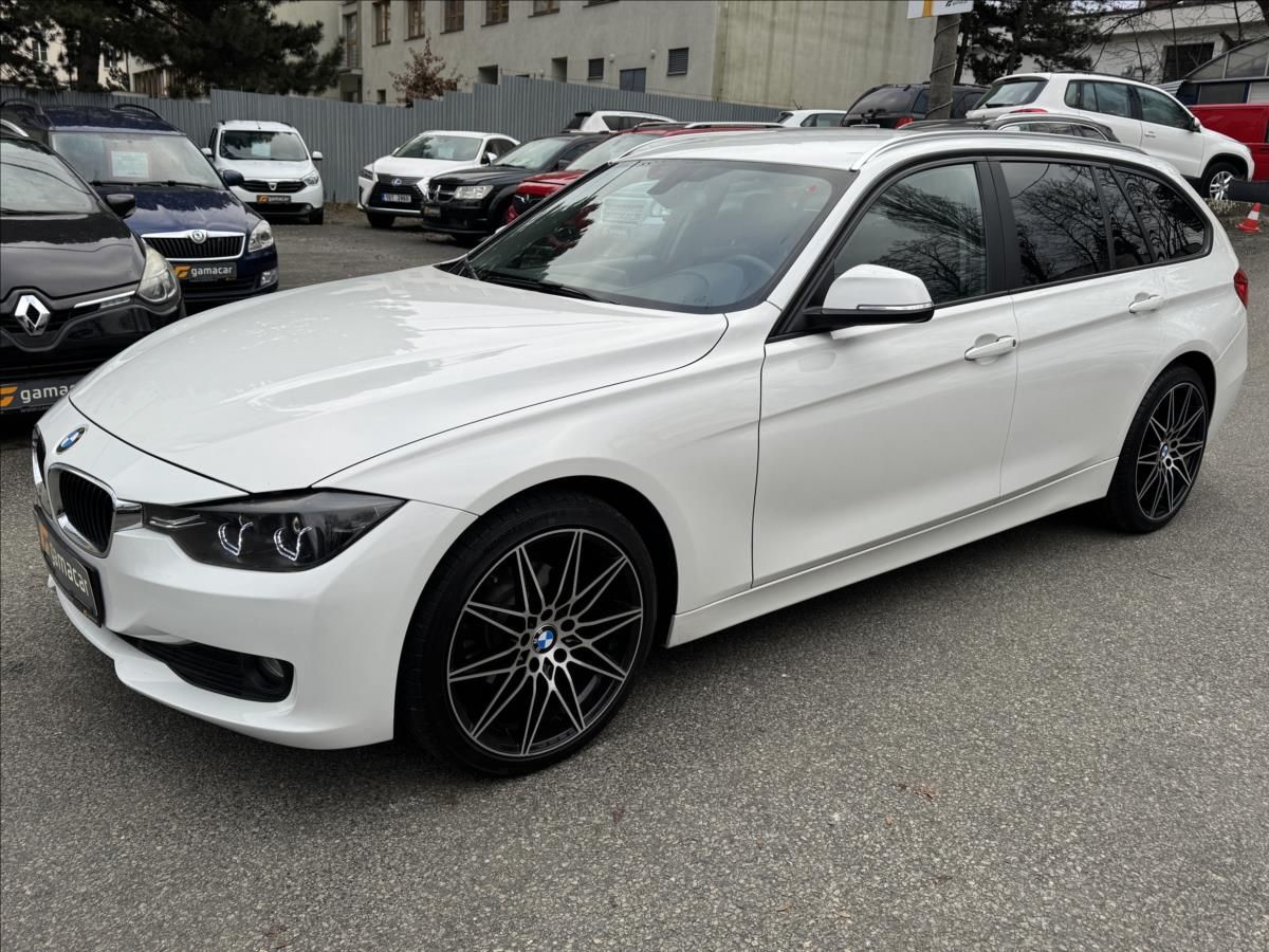 BMW Řada 3, 2,0 SPORT+4x4+PEKNÝ STAV - fotka 3