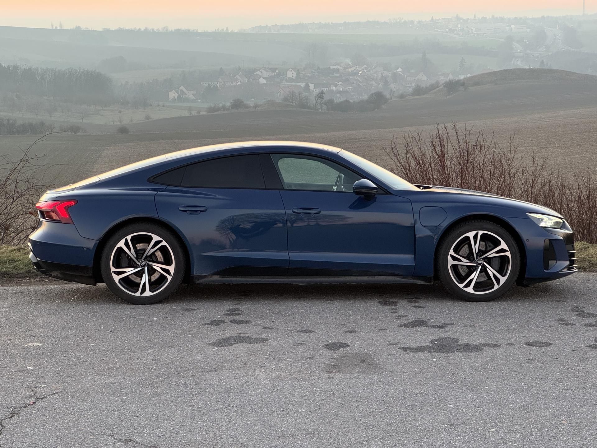 Audi e-tron GT, Quattro HUD 360 Vzduch SoH 91% - fotka 6