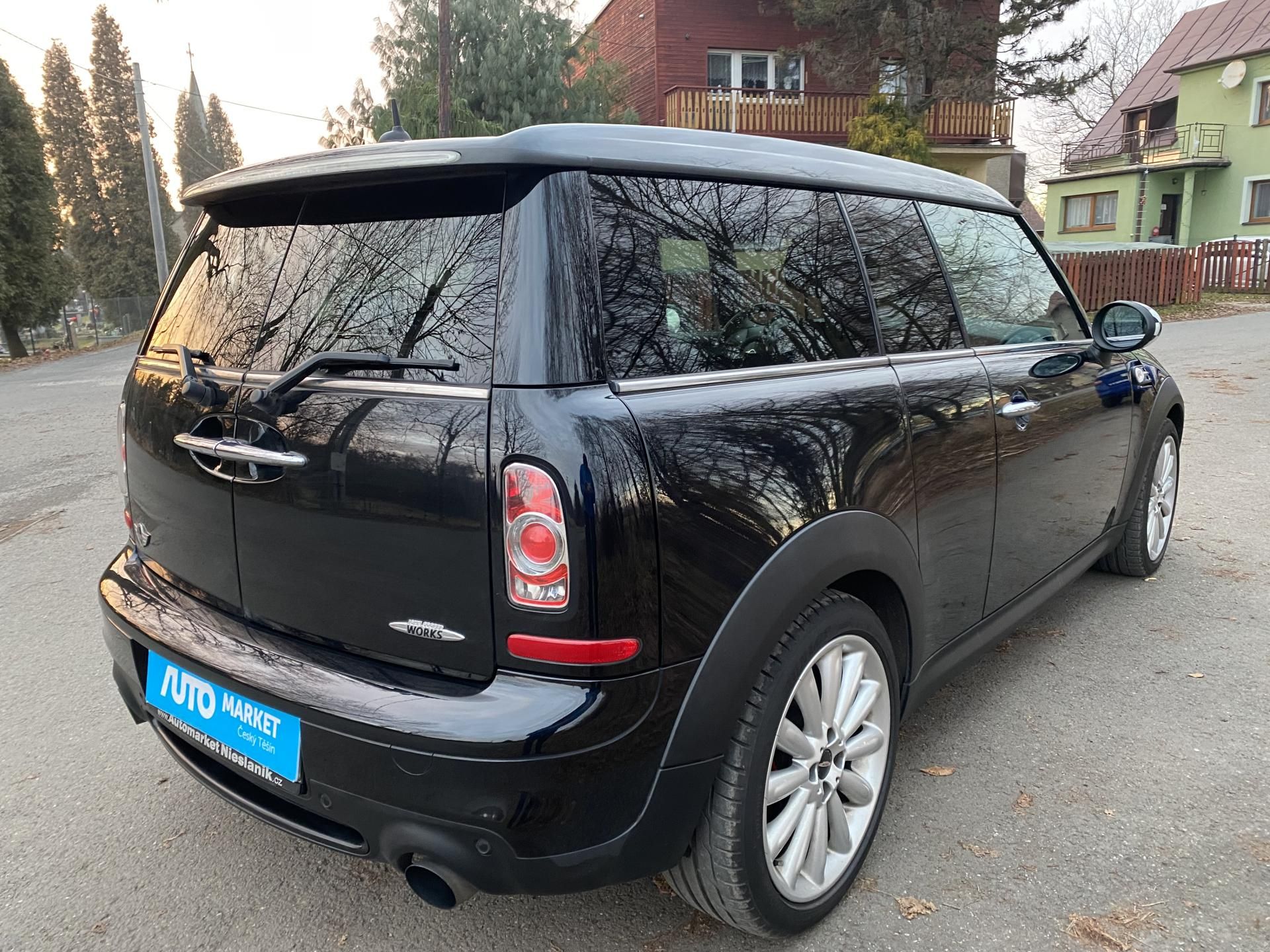 Mini Clubman, John Cooper Works 155kw 88tkm - fotka 5
