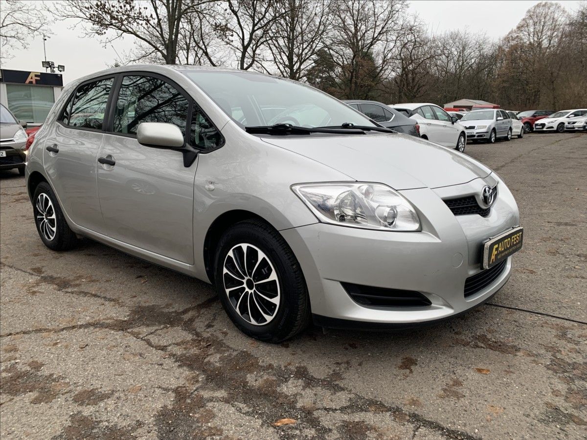 Toyota Auris, 1,3 VVT-i - fotka 3