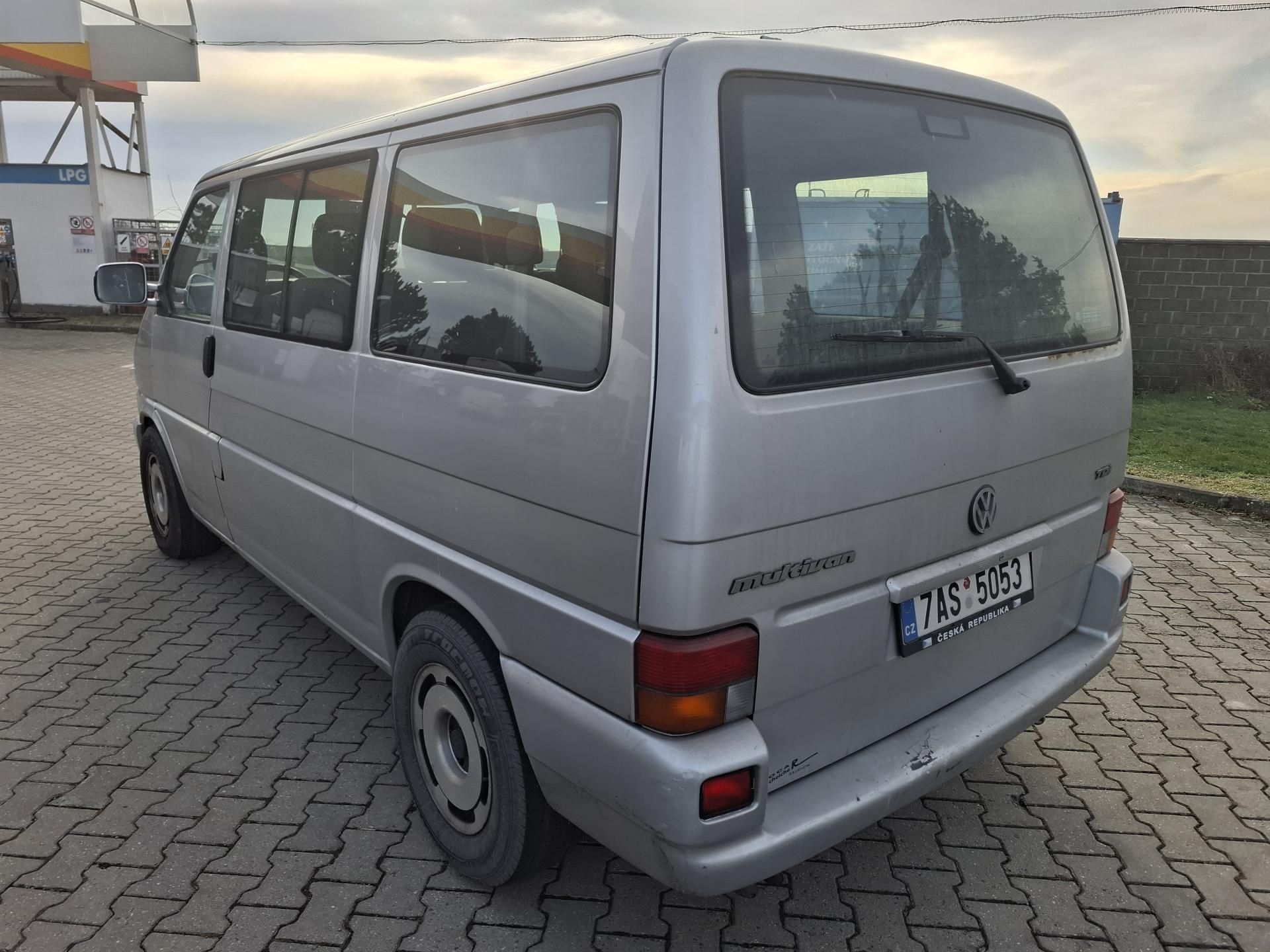 Volkswagen Multivan, T4 2,5 TDI - fotka 3
