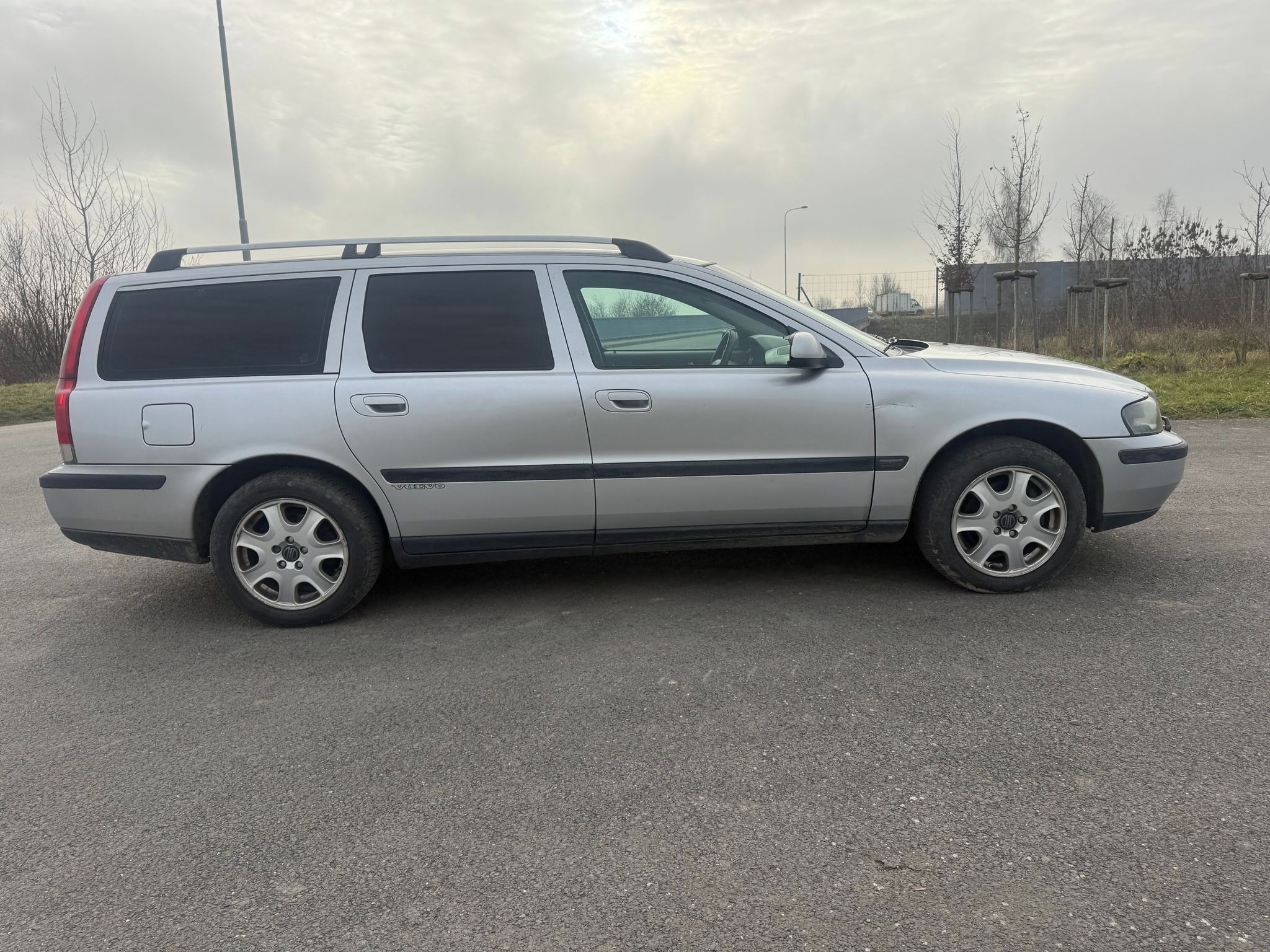 Volvo V70, STK 08/2027 - fotka 6