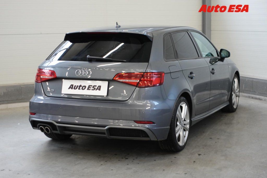 Audi A3, 2.0TDi - fotka 4
