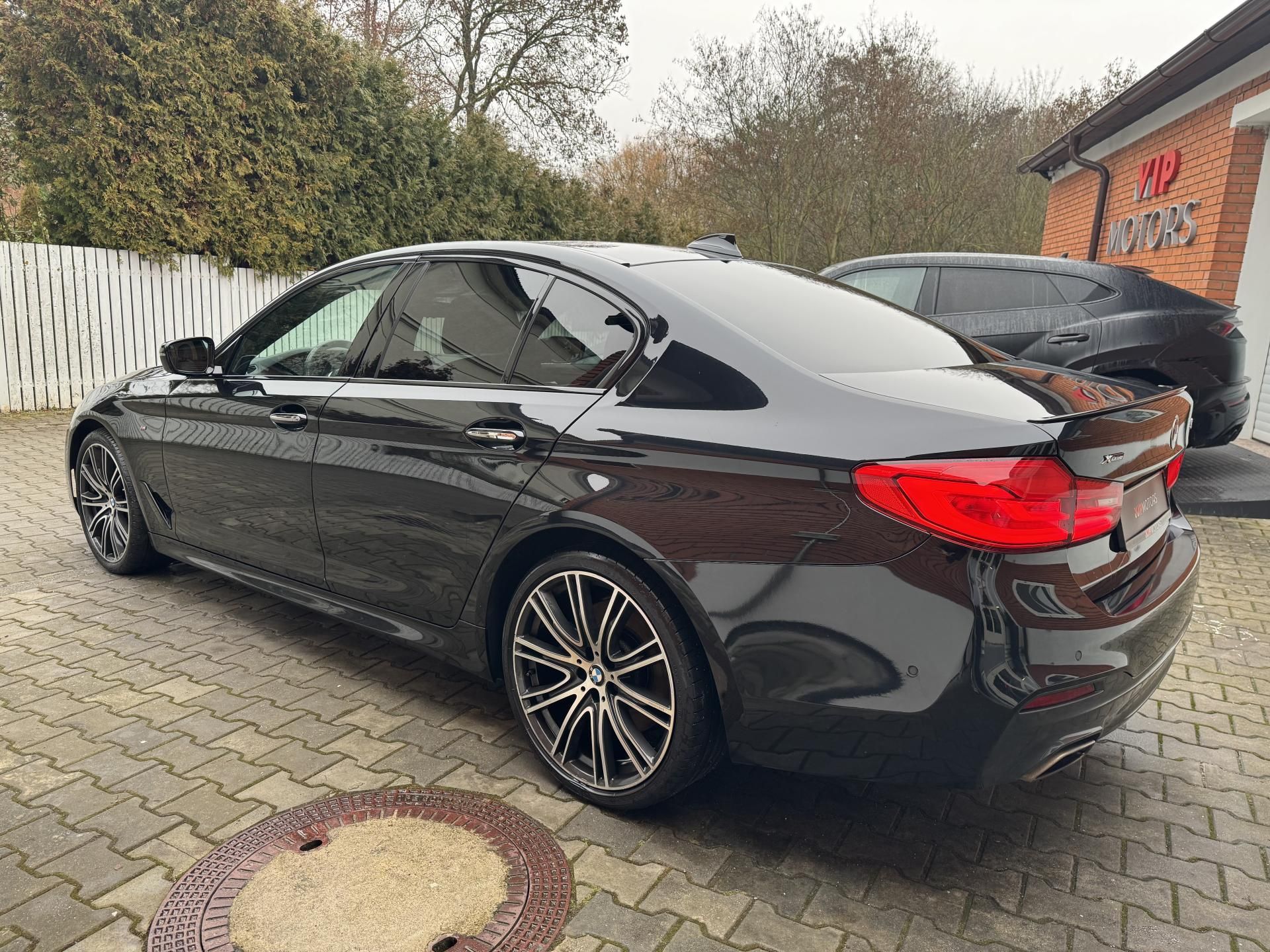 BMW Řada 5, 540xD-M-PAKET-R20-LED-SERVIS - fotka 3