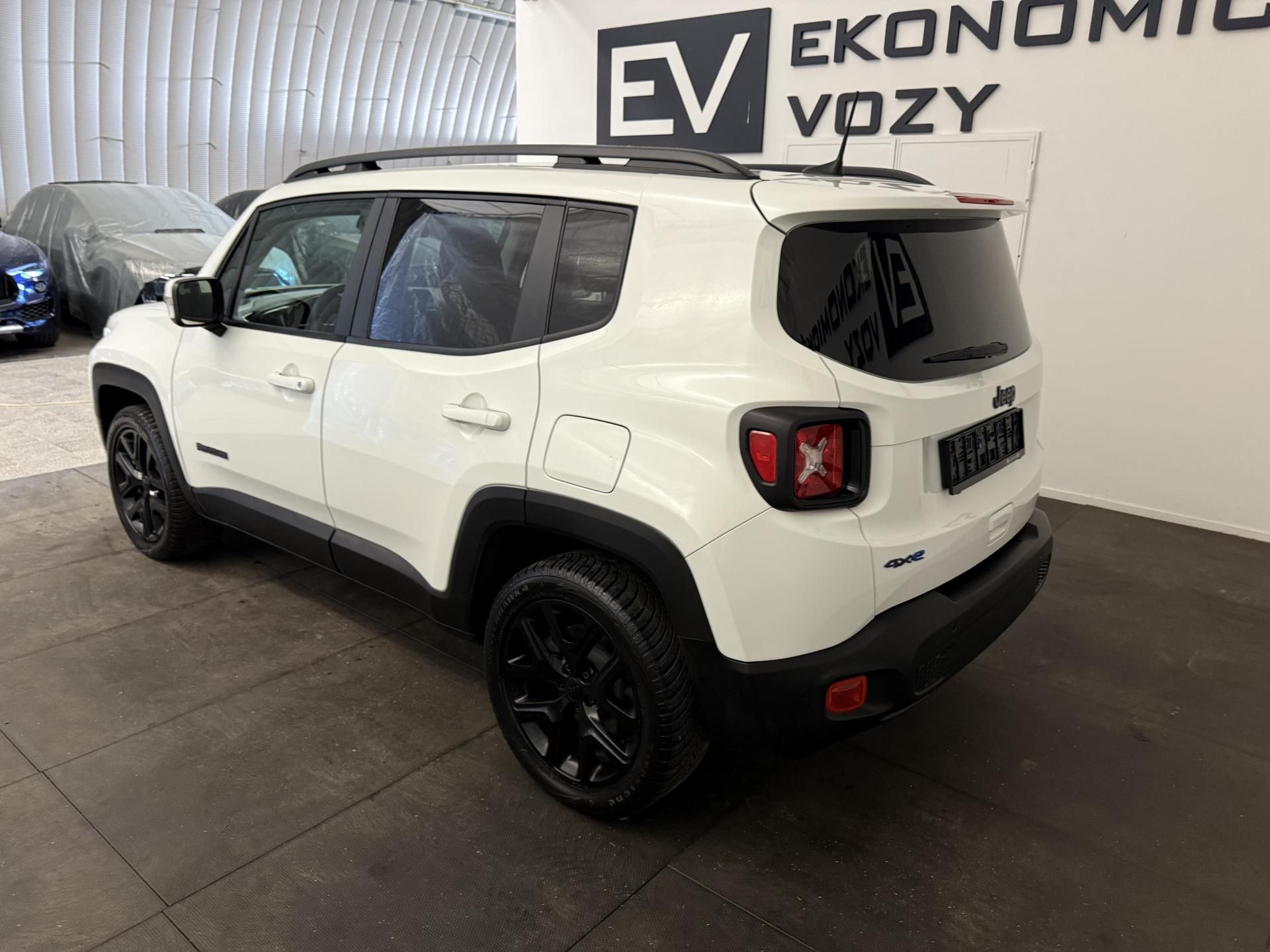 Jeep Renegade, 1.3 T4 REZERVOVÁNO - fotka 6