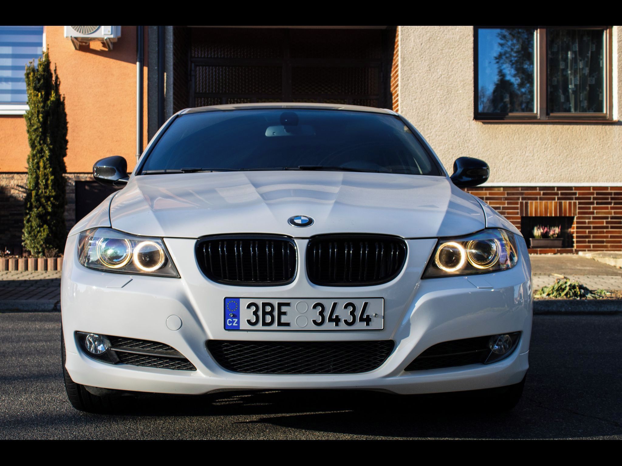 BMW Řada 3 - fotka 2