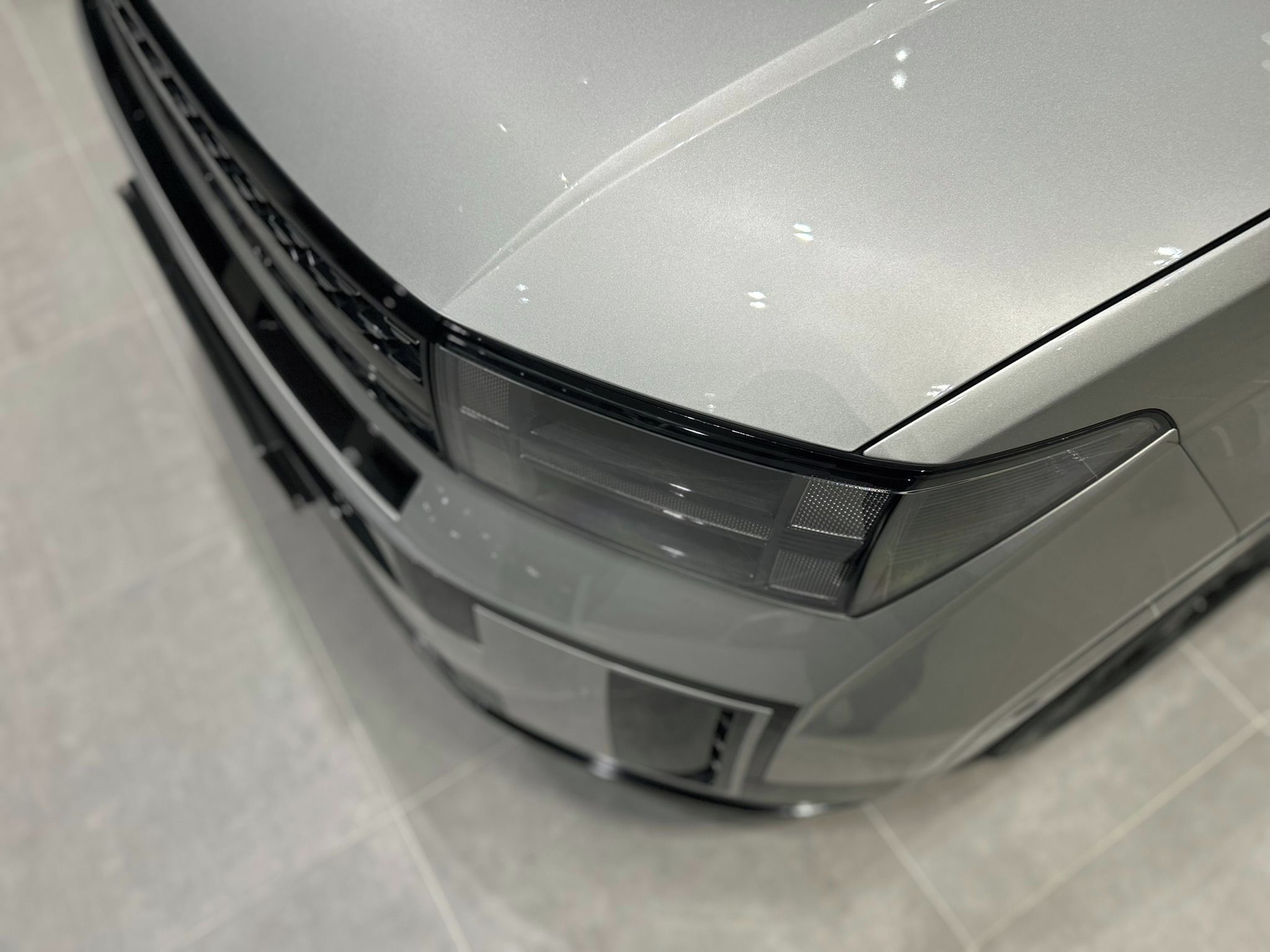 Hyundai Santa Fe, 1,6 TGDI HEV 4WD AT CALLIGRAP - fotka 2