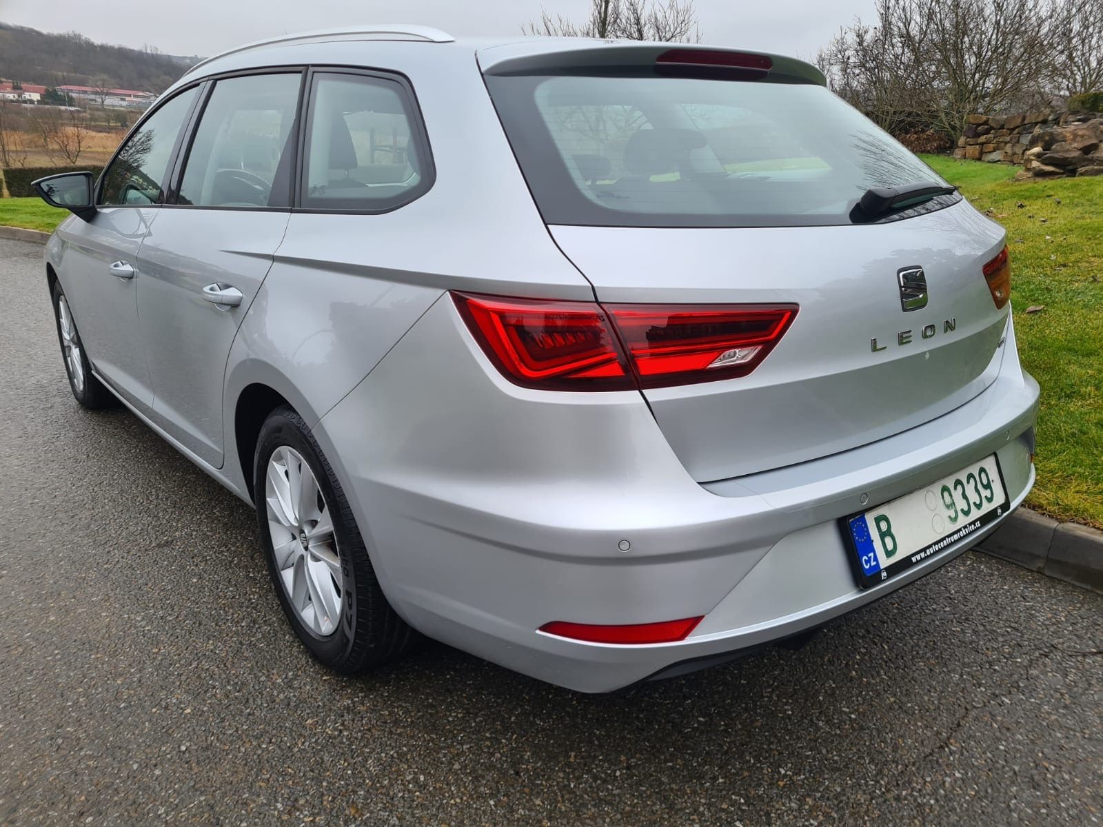Seat Leon, 1.6 TDi ST 85KW DSG NAV - fotka 4