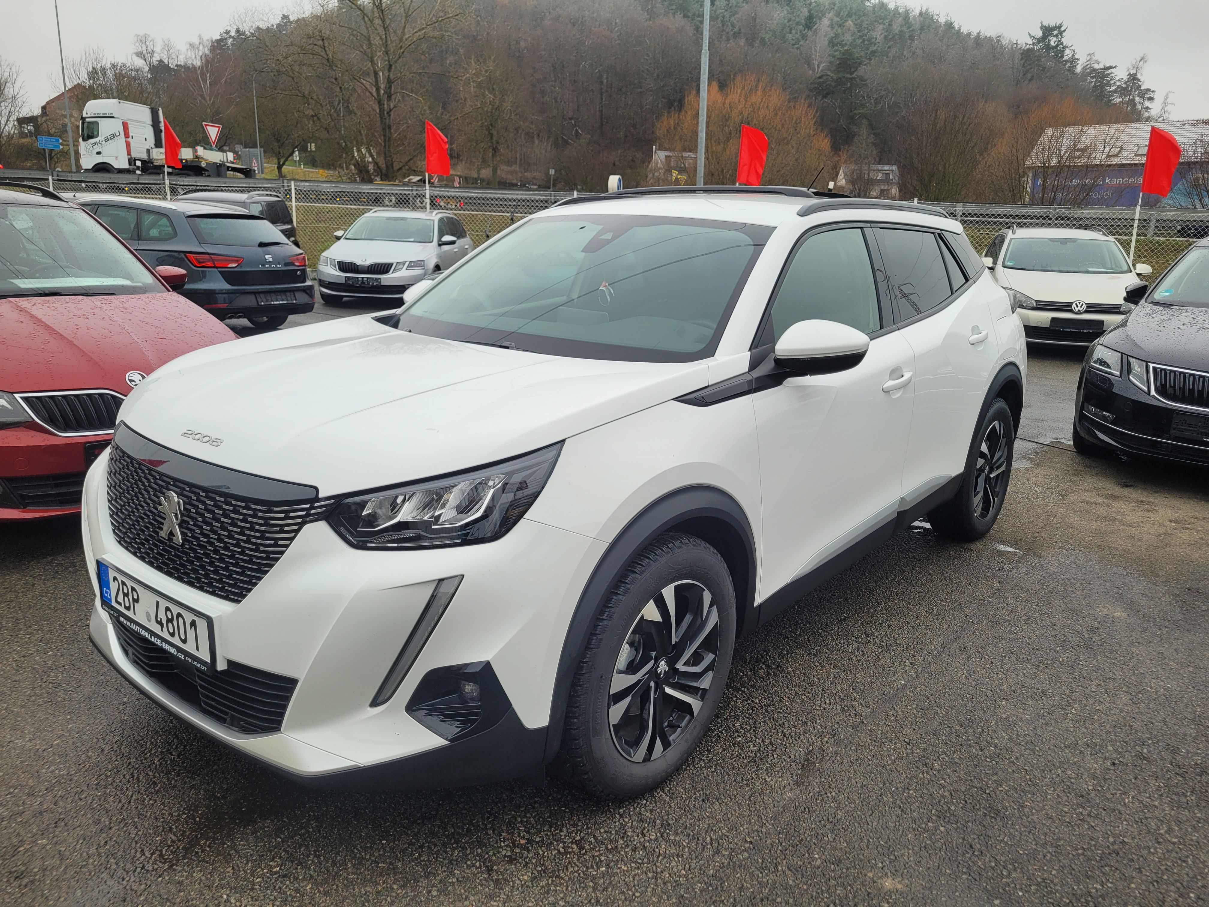 Peugeot 2008, 1,2 PURETECH 74 KW, ALLURE+