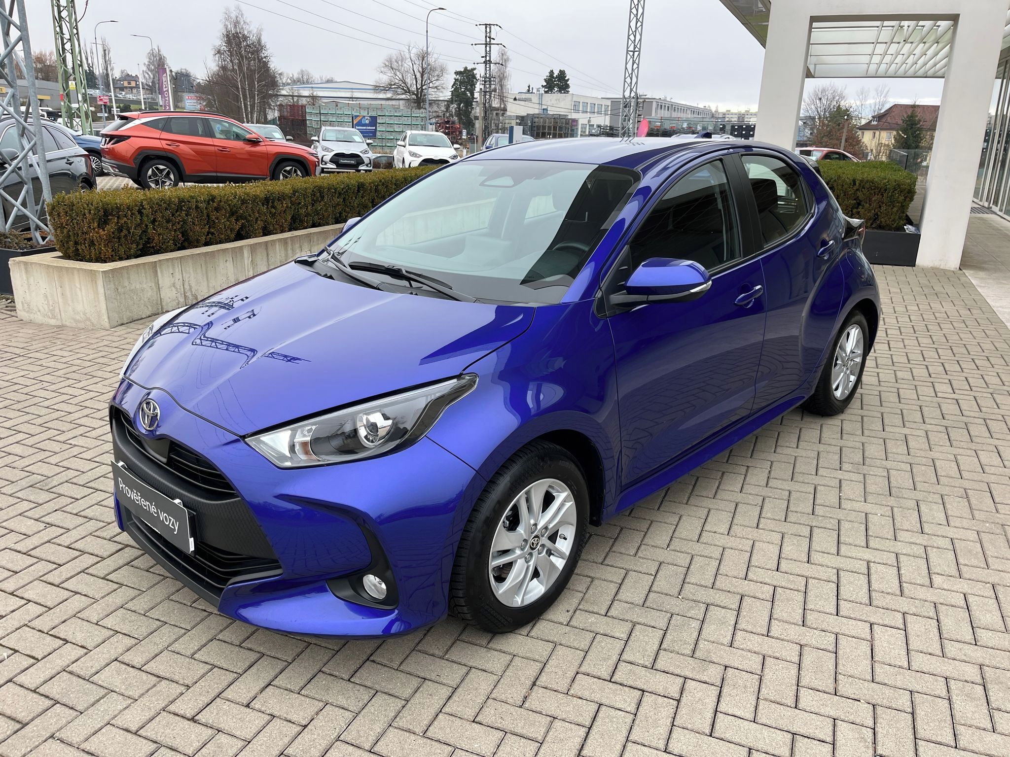 Toyota Yaris, 1.5 Hybrid e-CVT Comfort - fotka 2