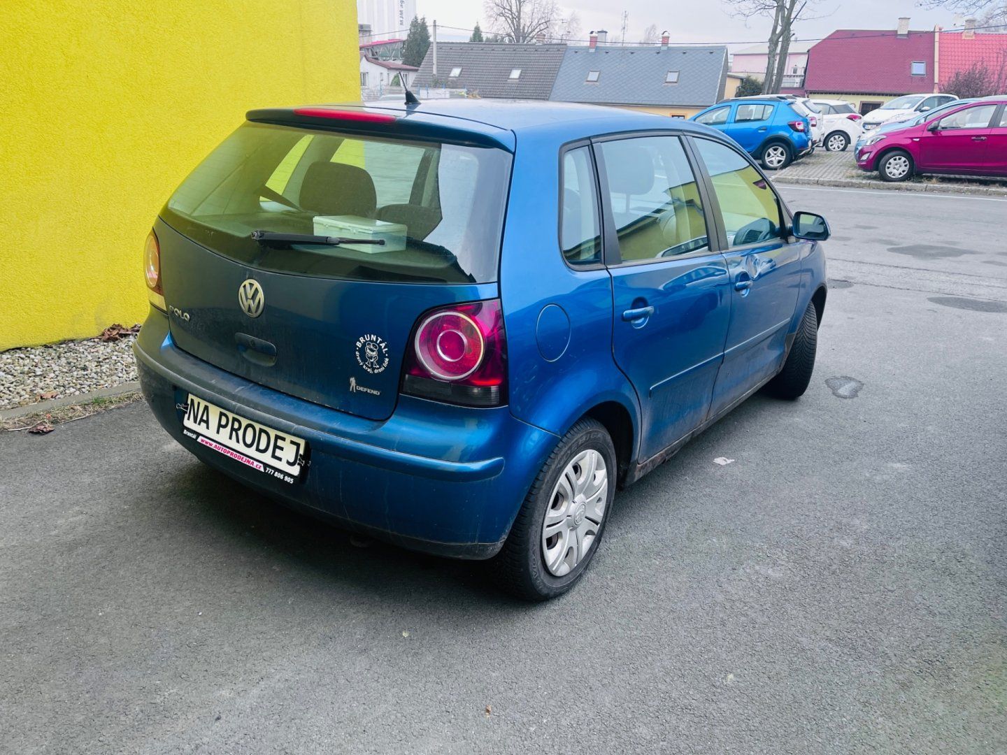 Volkswagen Polo, 1.2 i BENZÍN 5 DVEŘÍ KLIMA - fotka 6