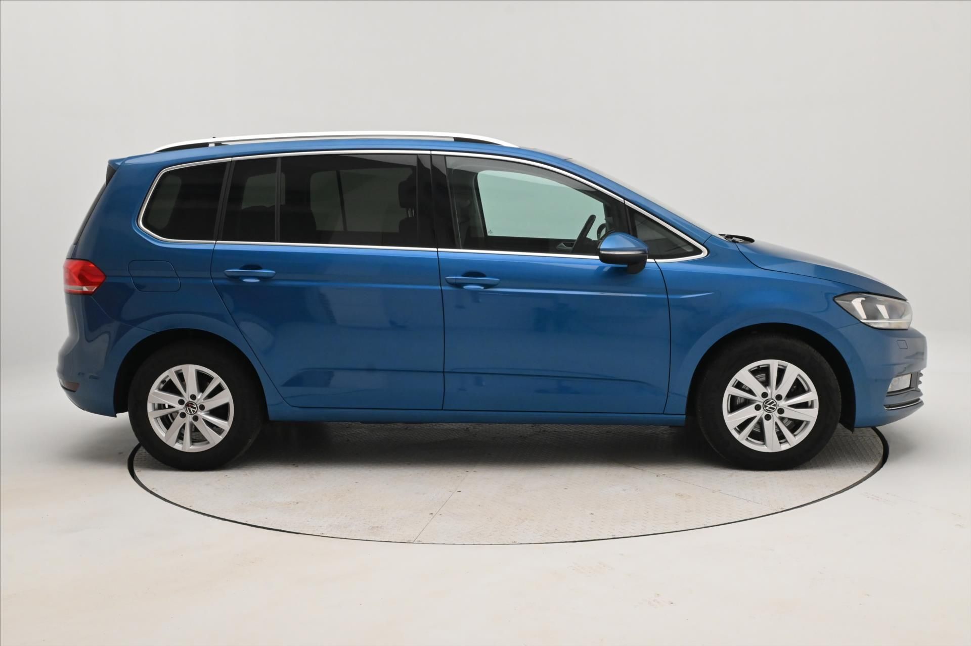 Volkswagen Touran, 2,0 TDI 110 KW DSG Highline 7/ - fotka 4