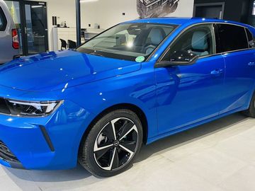 Elegance HB 1.6 PHEV 132kW/180