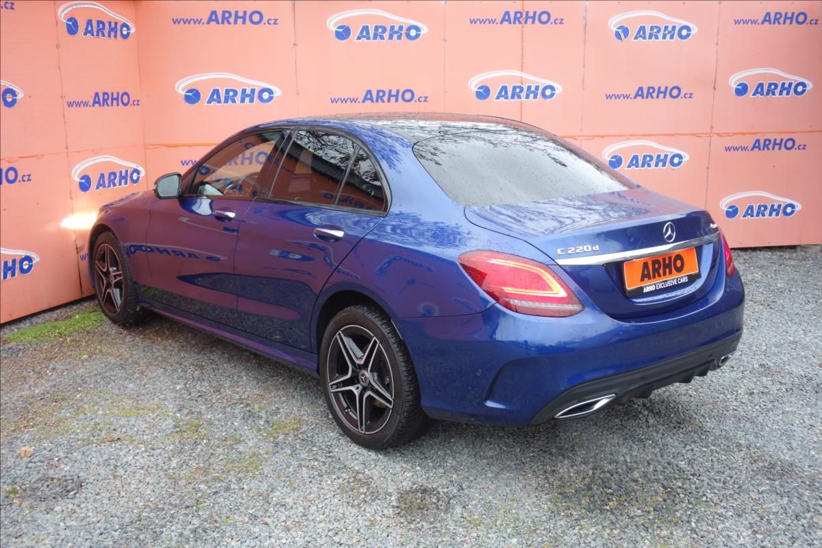 Mercedes-Benz Třídy C, 220 CDi,ČR,1 MAJ.,4M,AMG. - fotka 5