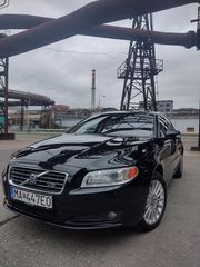 Volvo S80, 4.4 V8 AWD (4x4)