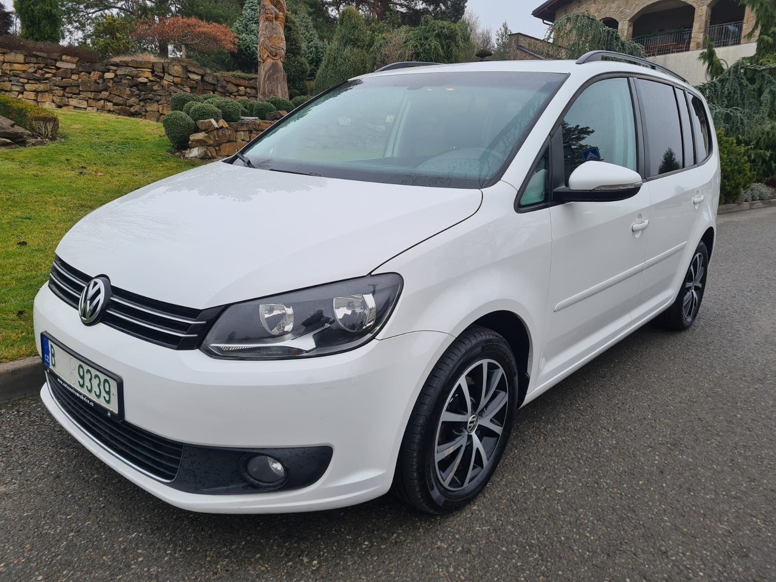 Volkswagen Touran, 1.6 TDi 85KW  DSG NAV 7-míst