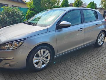 1.2 81kW, klima, Alu, servis