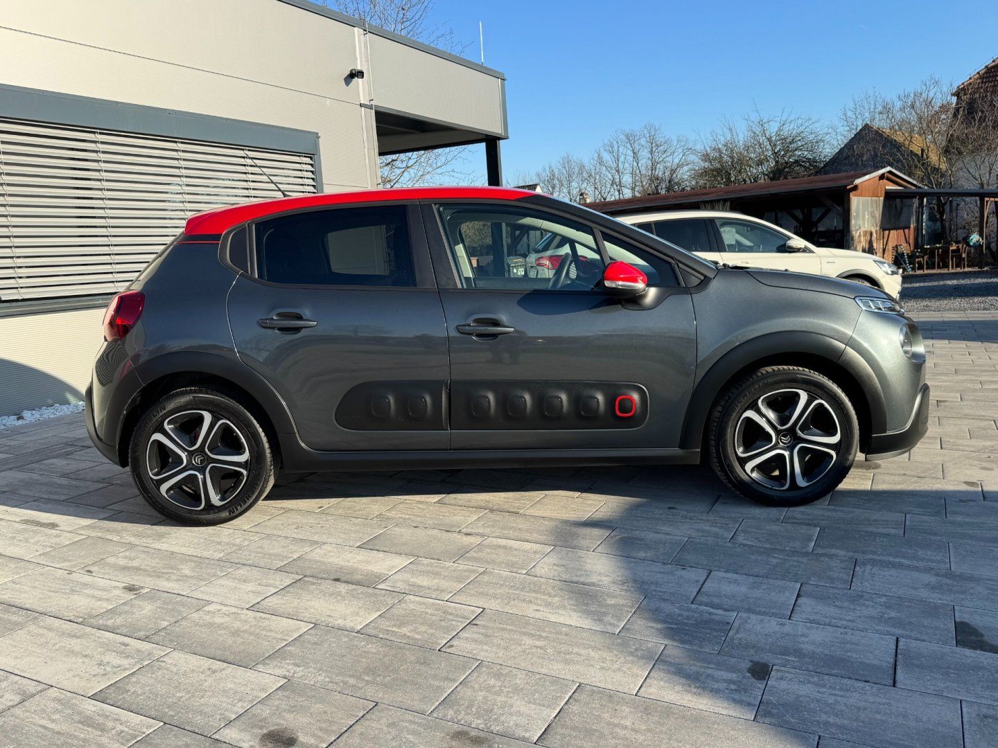 Citroën C3, 1,2 PURE TECH 60Kw - fotka 4