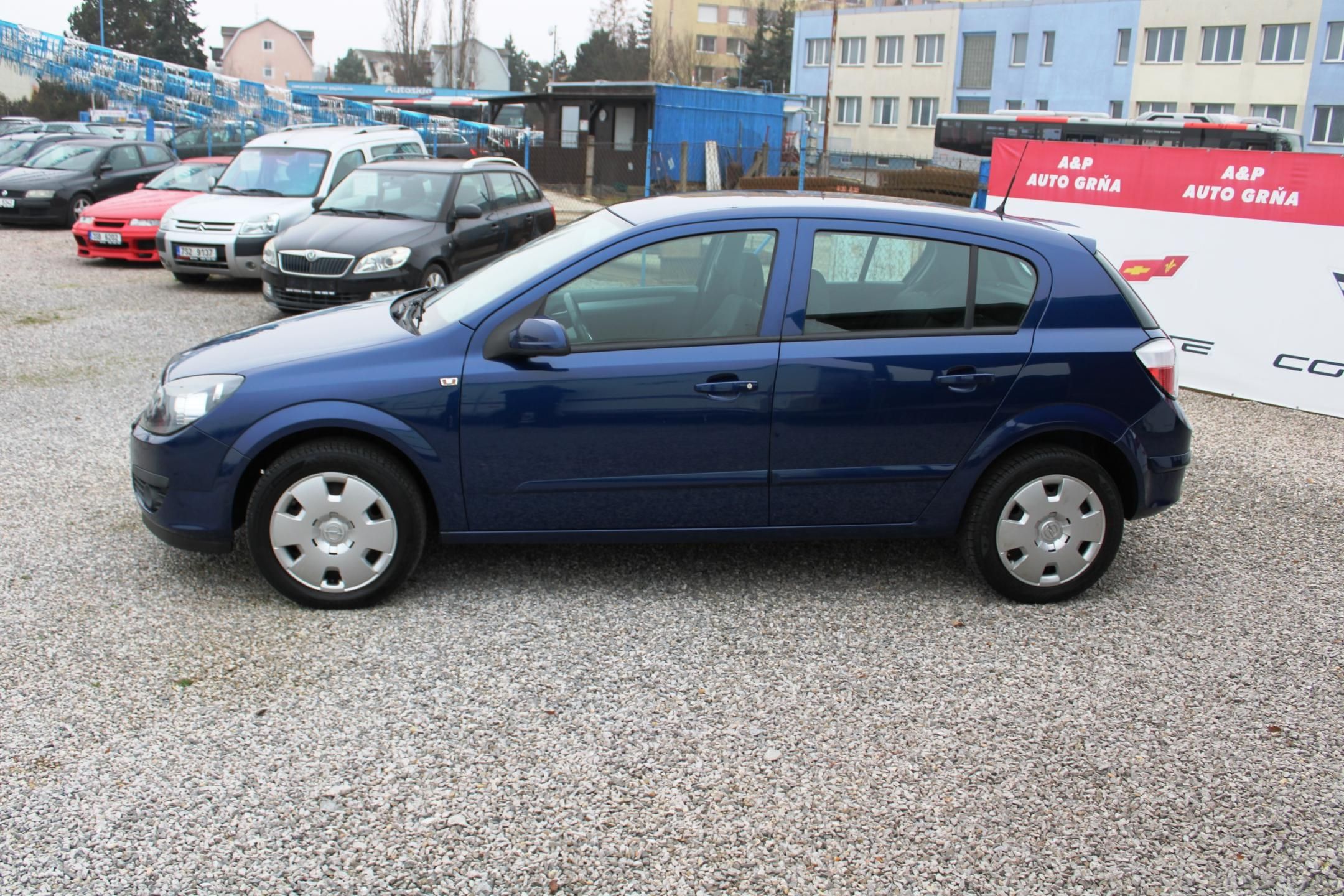 Opel Astra, 1,6i KLIMA EL.OKNA TEMPOMAT - fotka 4