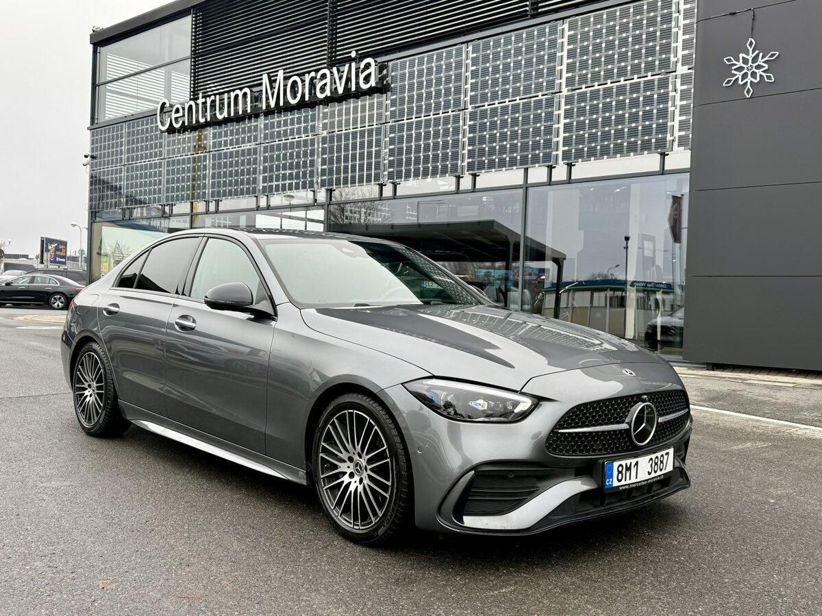 Mercedes-Benz Třídy C, 300 4MATIC