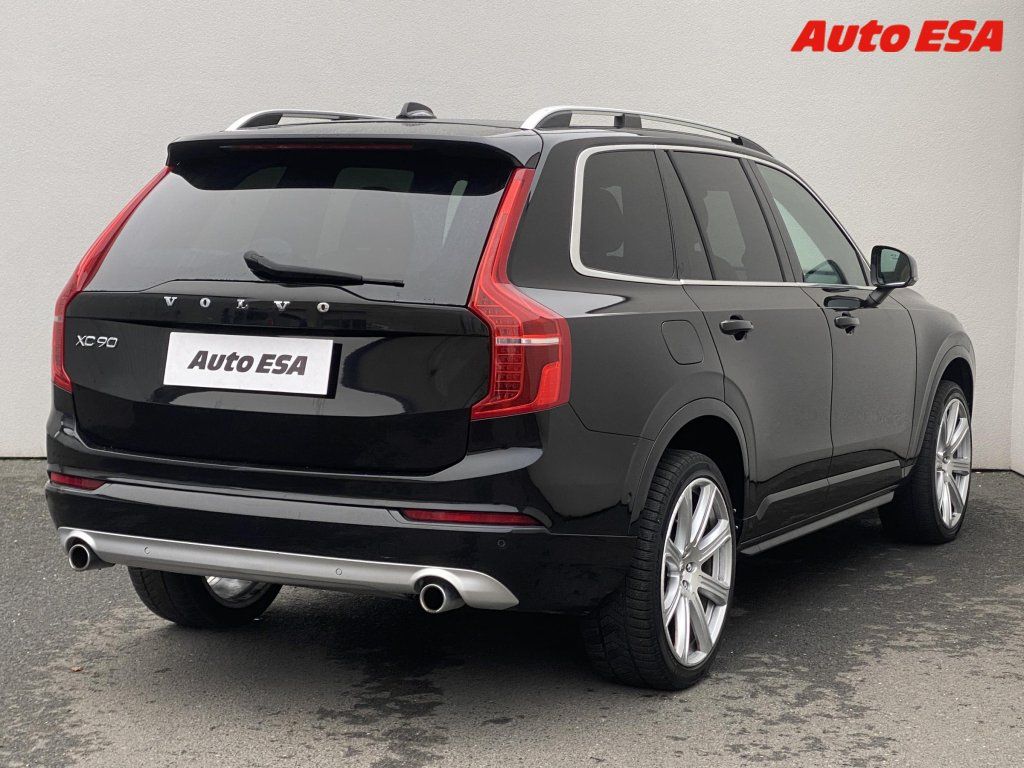 Volvo XC90, 2.0 D,Momentum,AT - fotka 4
