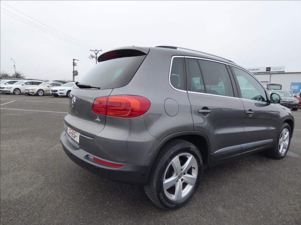 Volkswagen Tiguan, 1,4 TSI 90KW SPORT - fotka 3