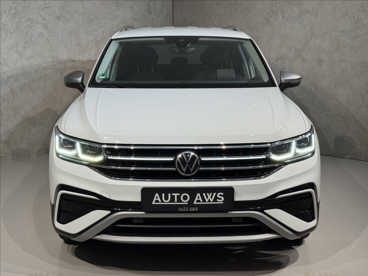 Volkswagen Tiguan Allspace, 2,0 TDi  DSG 4x4 Elegance LED - fotka 2