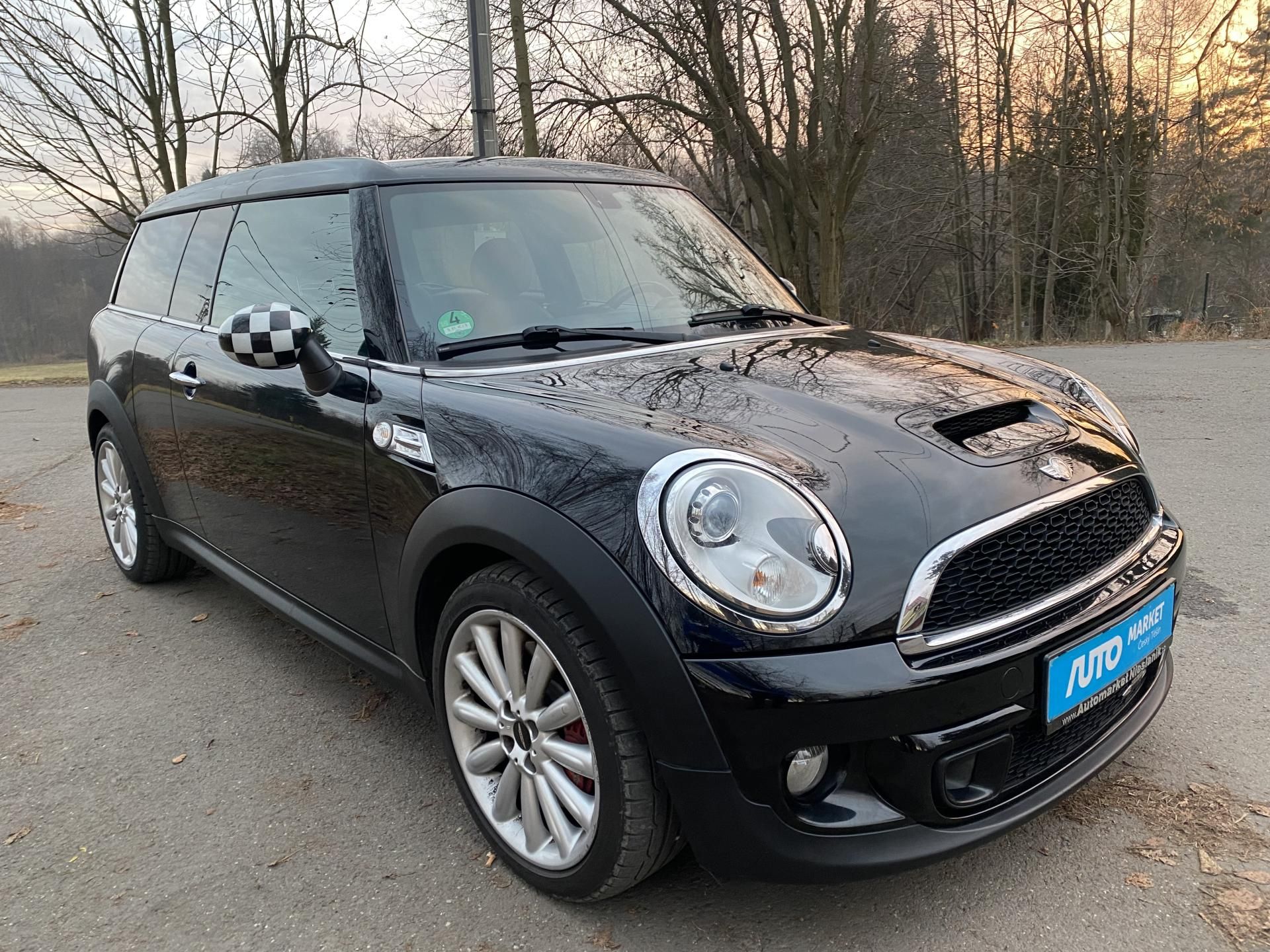 Mini Clubman, John Cooper Works 155kw 88tkm - fotka 3