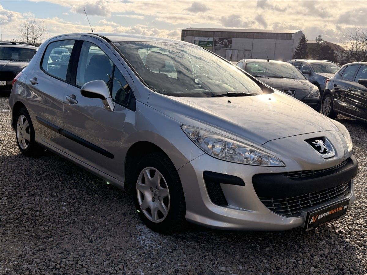 Peugeot 308, 1,4 16V KLIMA - fotka 3
