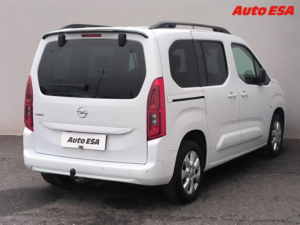 Opel Combo, 1.5CDTi,1.maj,ČR,Elegance - fotka 4