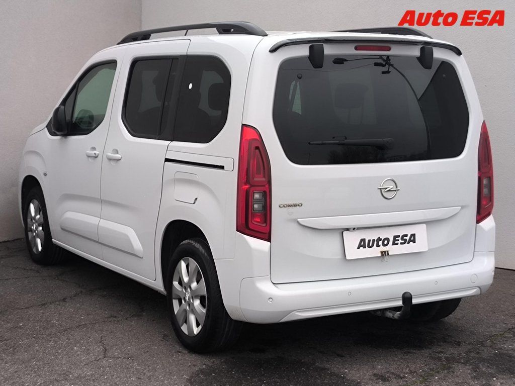 Opel Combo, 1.5CDTi,1.maj,ČR,Elegance - fotka 6
