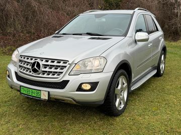 350 CDI 4x4 -PARKOVACÍ SENZORY