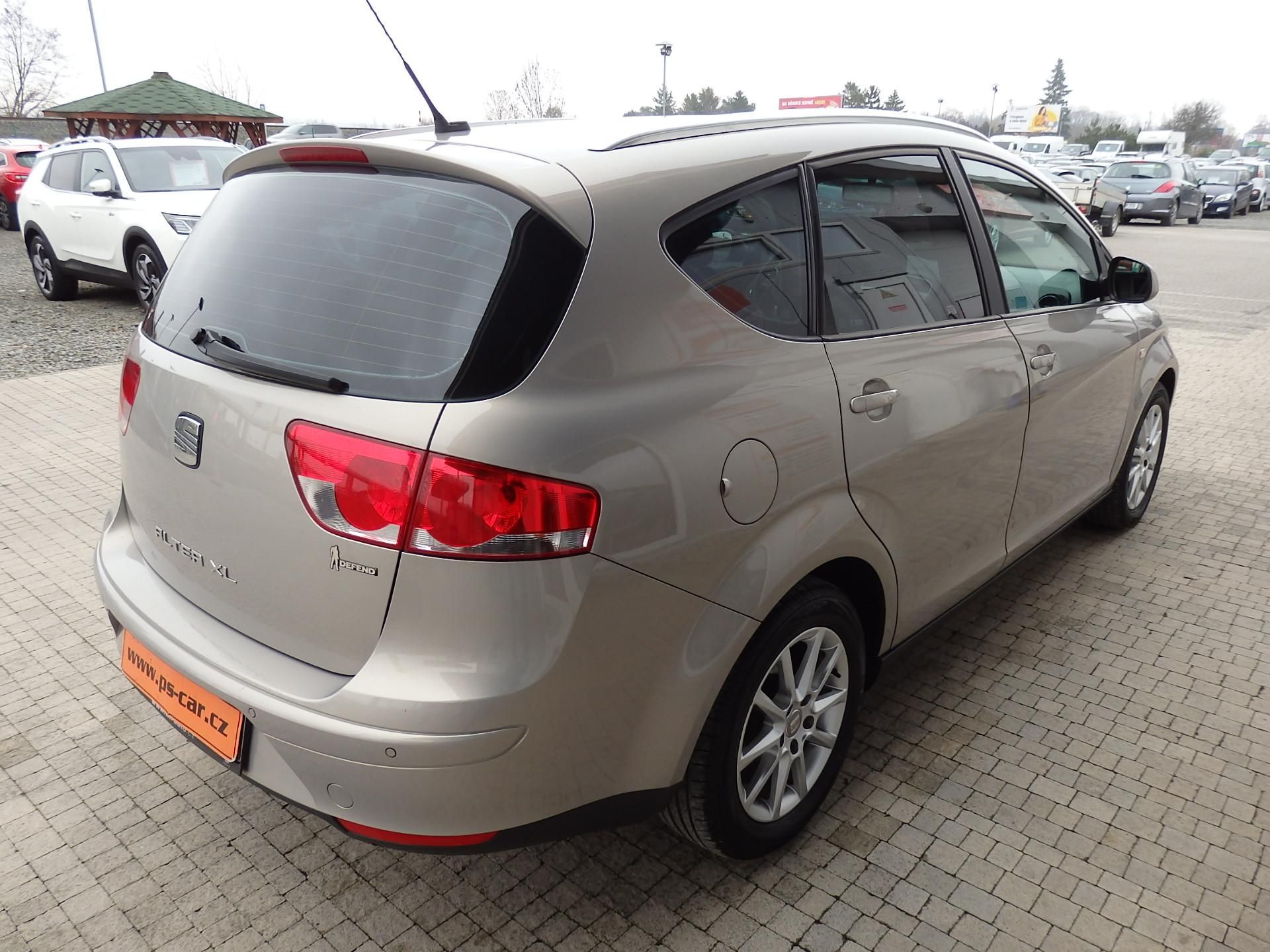 Seat Altea, XL 1.6 TDI 77kW DSG, 10xAIRBAG - fotka 4