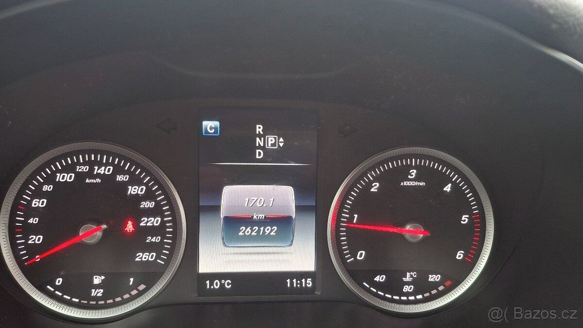 Mercedes-Benz Třídy C, 2015 na splátky všem - fotka 3