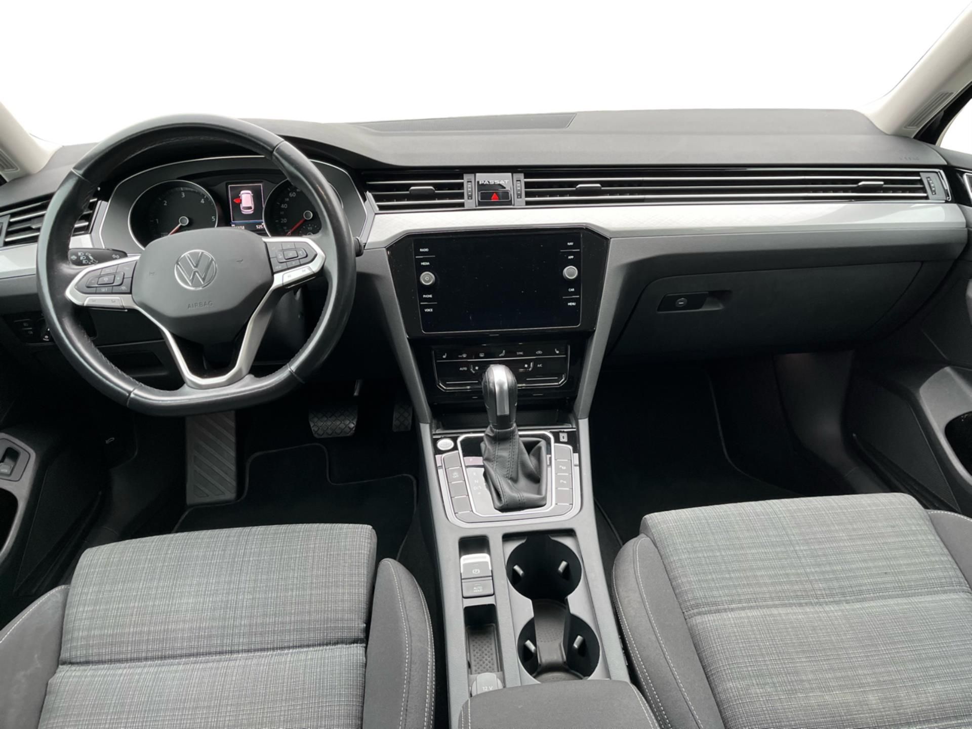 Volkswagen Passat, 2,0TDI 110kW DSG BUSINESS PREM - fotka 5
