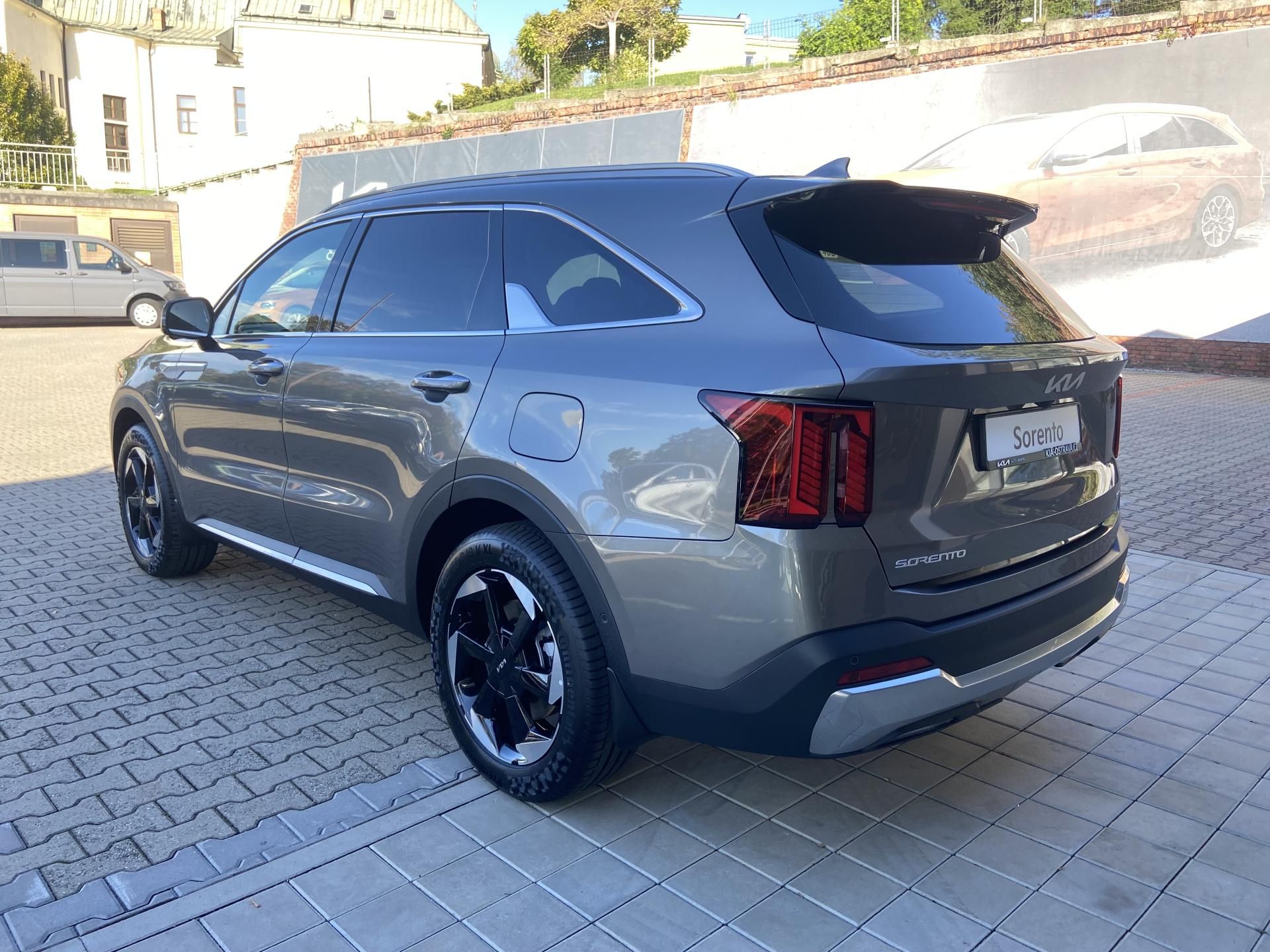 Kia Sorento, 1,6HEV 4x4 5P TOP NAPPA/PNS - fotka 5