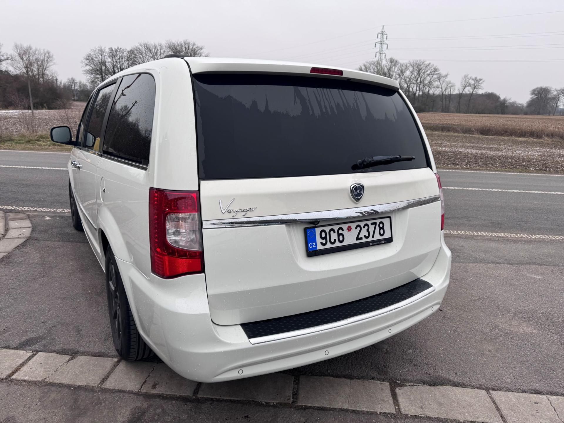 Lancia Voyager, 3,6 DVD Gold RT  201 - fotka 5
