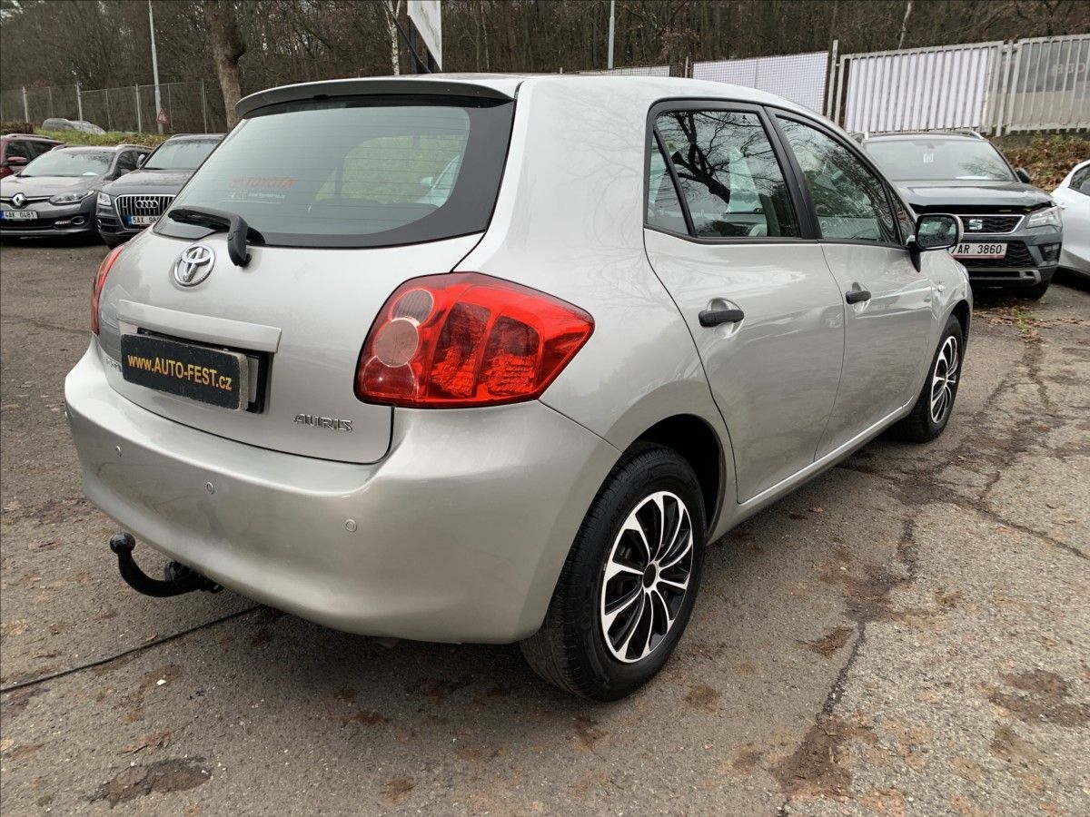 Toyota Auris, 1,3 VVT-i - fotka 5