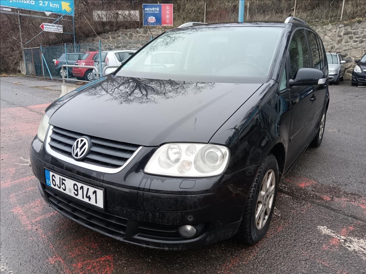 Volkswagen Touran, 2,0 - fotka 3