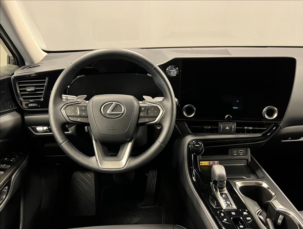 Lexus NX 450h+, 450H+ 2,5 PHEV EXECUTIVE TOP - fotka 5