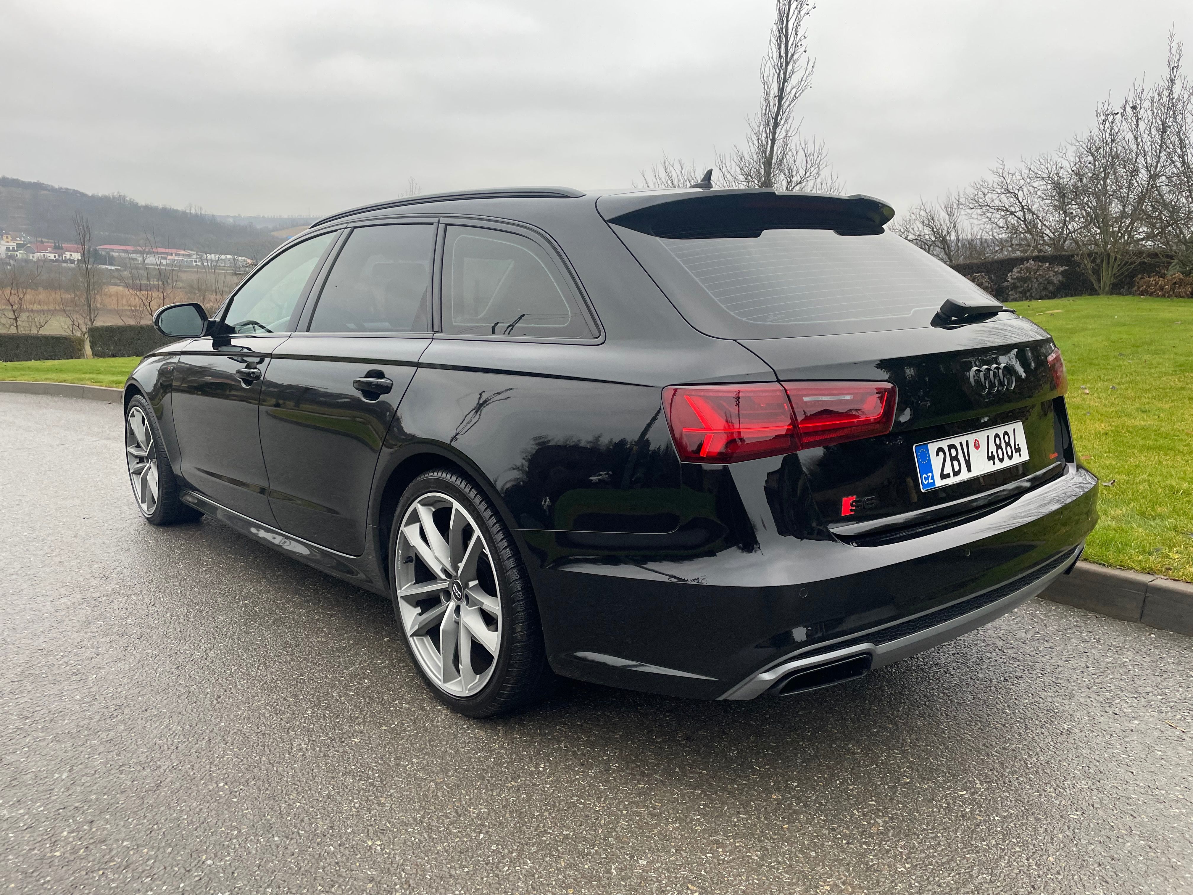 Audi A6, 3.0 TDi 160KW S-line NAV AUT - fotka 5