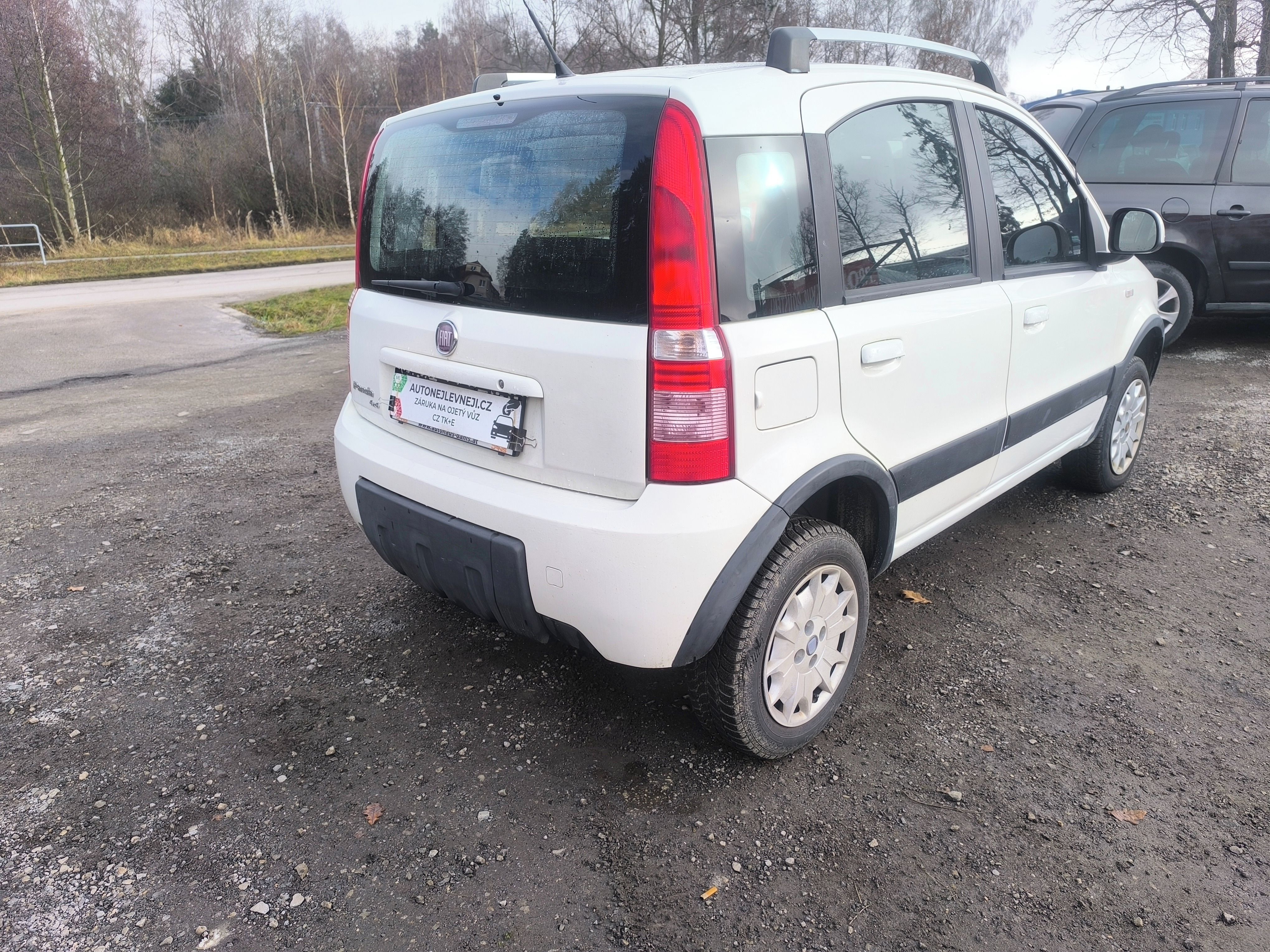 Fiat Panda, 4X4,KRÁSNÁ,KLIMA,SERVIS,1MAJ56 - fotka 4