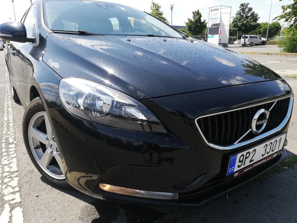Volvo V40, Volvo V40 2,0 D2