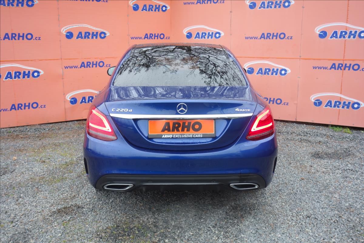 Mercedes-Benz Třídy C, 220 CDi,ČR,1 MAJ.,4M,AMG. - fotka 6