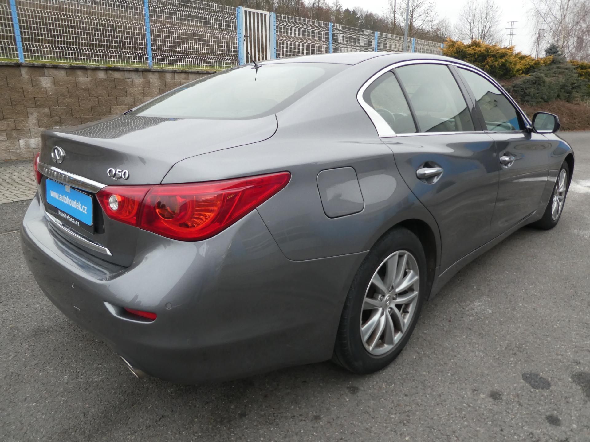 Infiniti Q50, 2,2D 125kW automat navigace - fotka 4