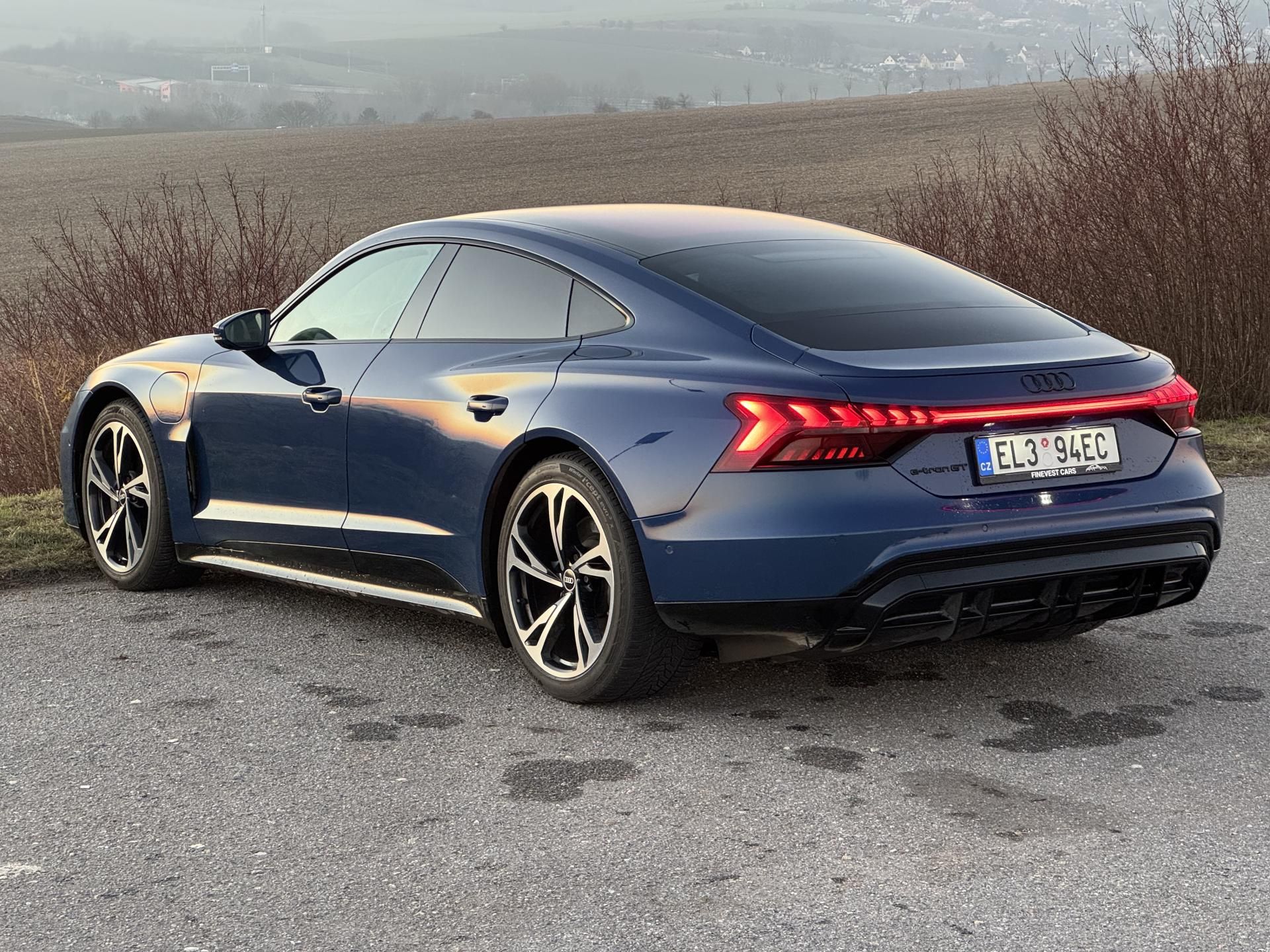 Audi e-tron GT, Quattro HUD 360 Vzduch SoH 91% - fotka 3