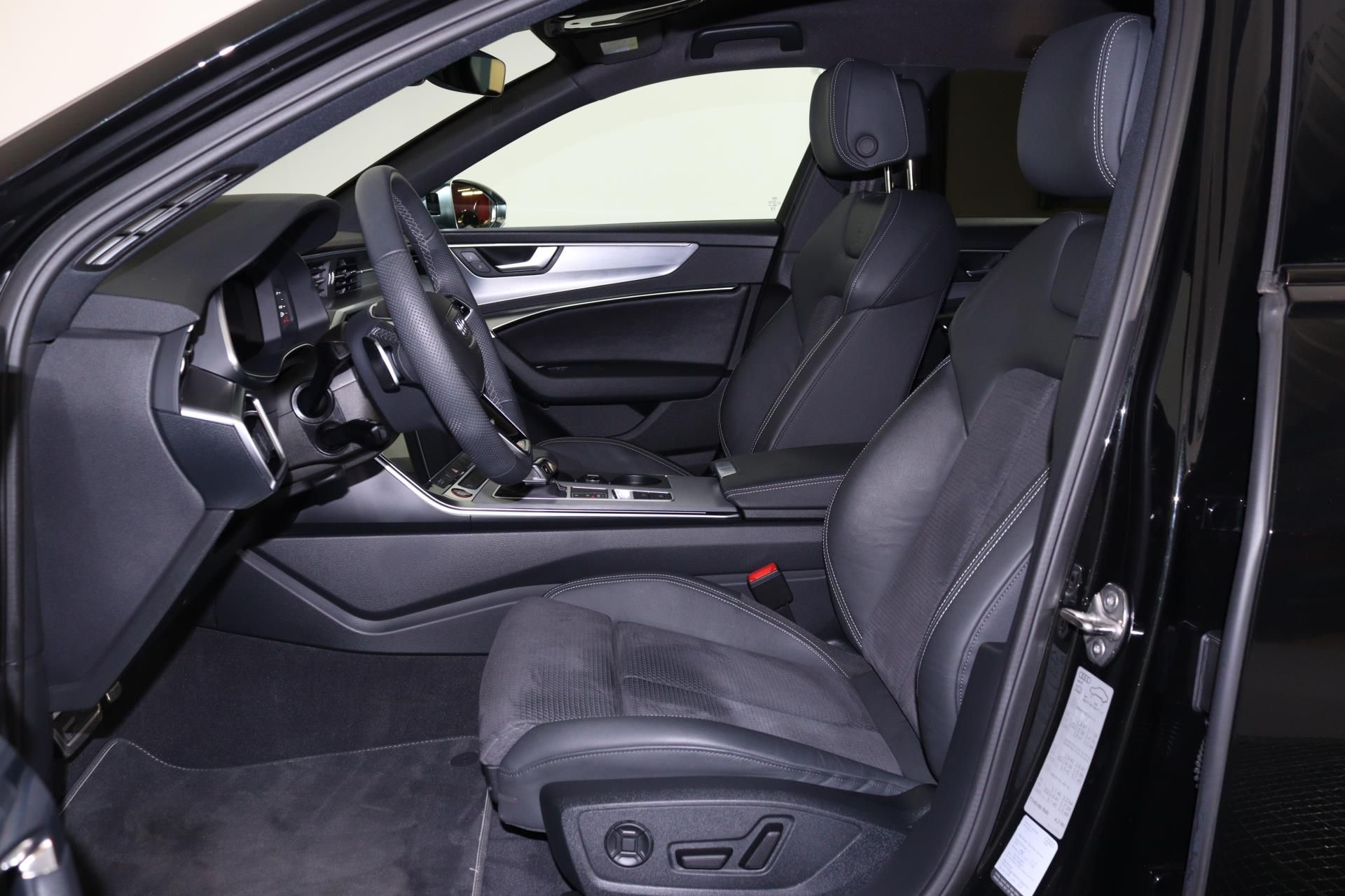 Audi S6 Avant, TDI quattro tiptronic - fotka 3